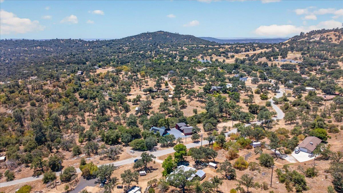 45894 Farmstead Rd, Coarsegold, CA 93614