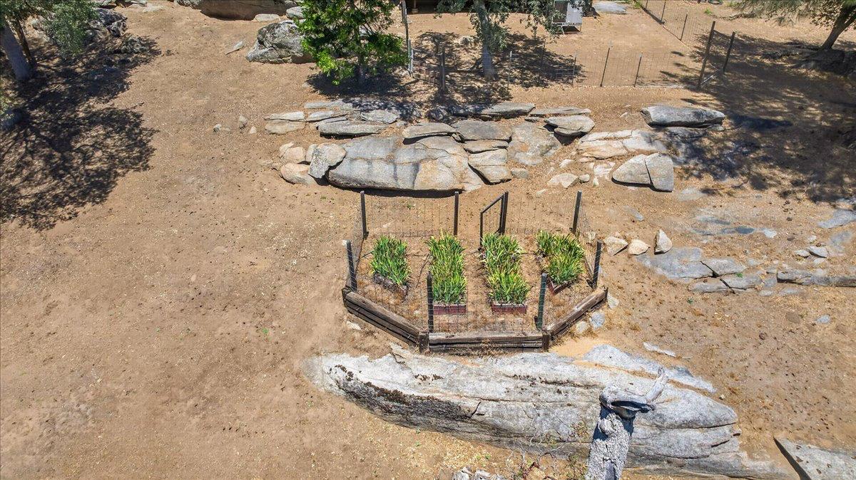 45894 Farmstead Rd, Coarsegold, CA 93614