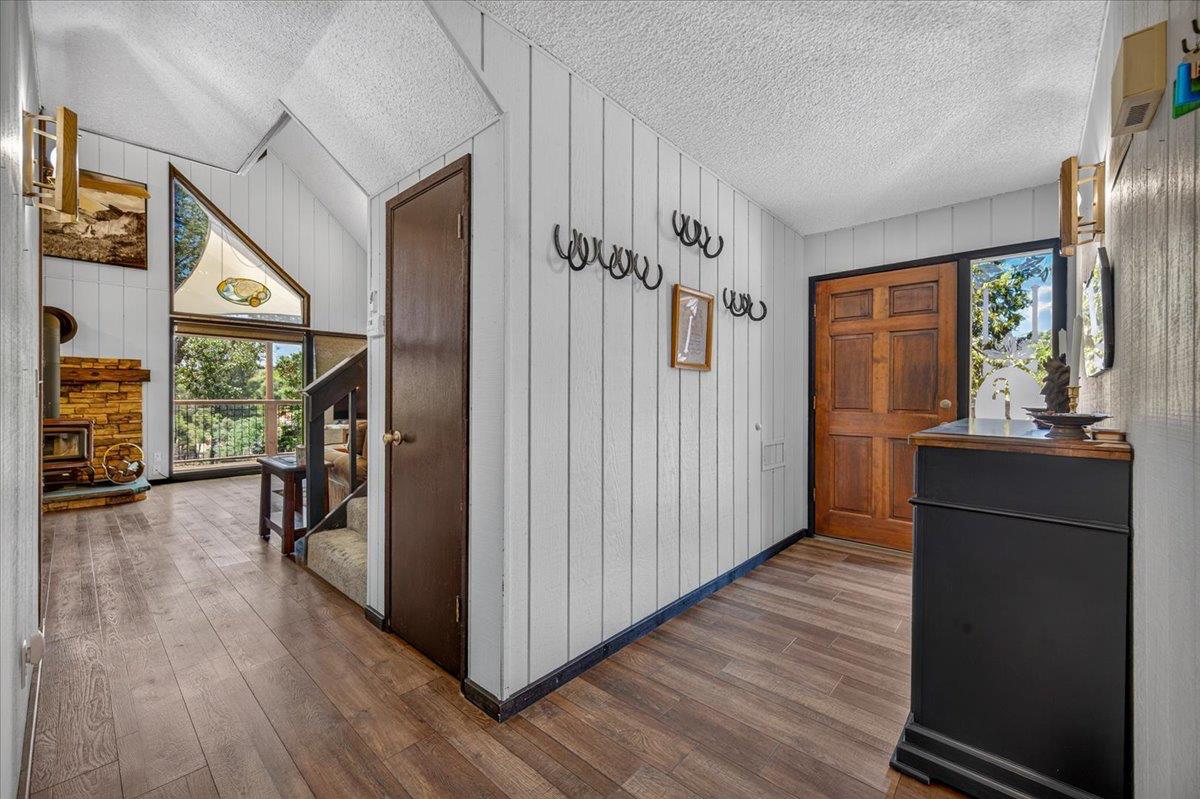 45894 Farmstead Rd, Coarsegold, CA 93614