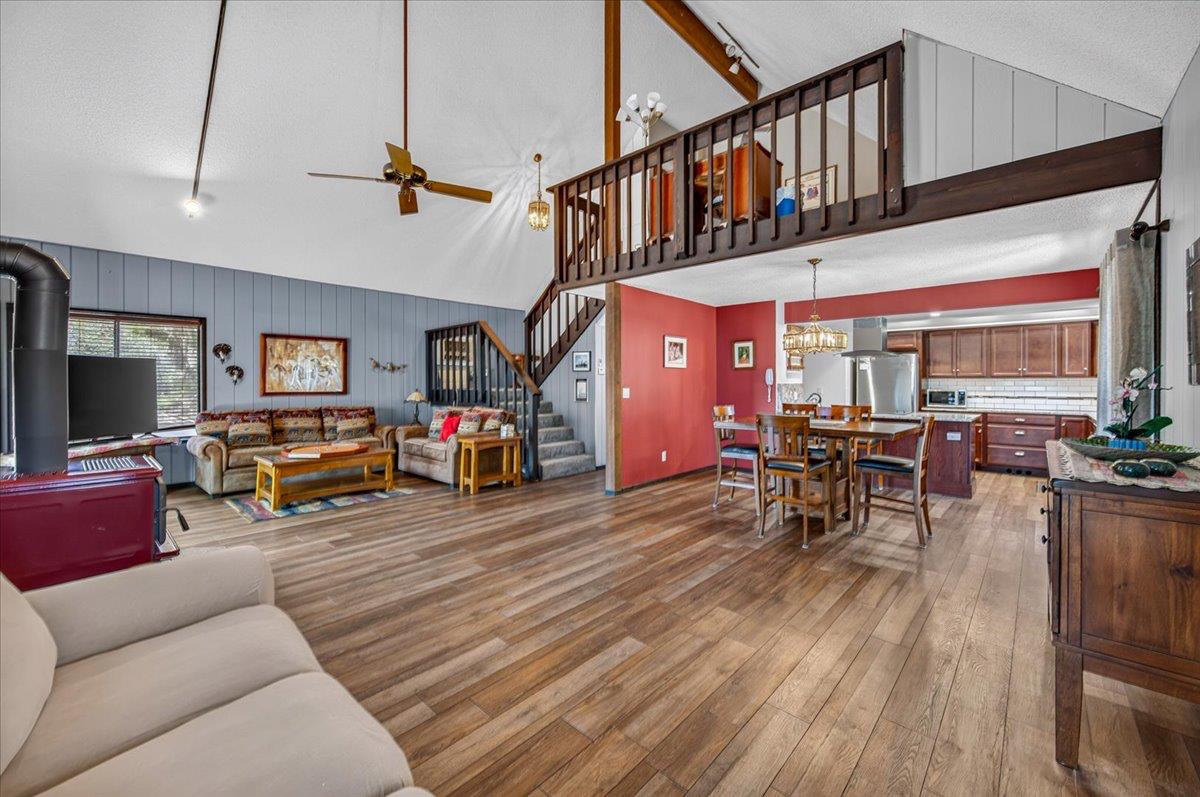 45894 Farmstead Rd, Coarsegold, CA 93614