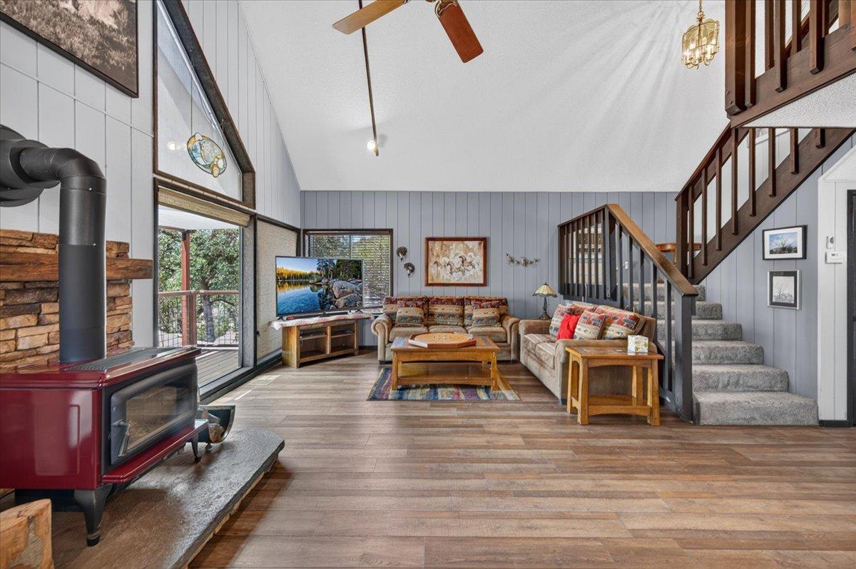 45894 Farmstead Rd, Coarsegold, CA 93614