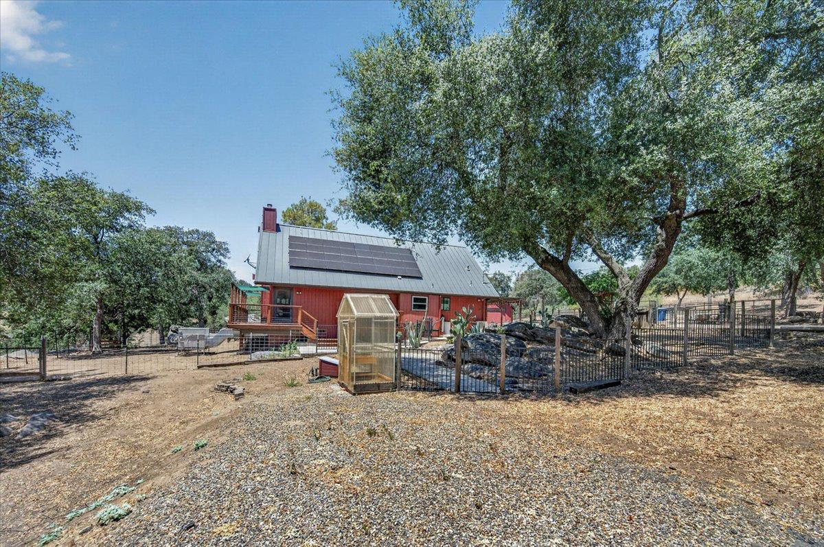 45894 Farmstead Rd, Coarsegold, CA 93614