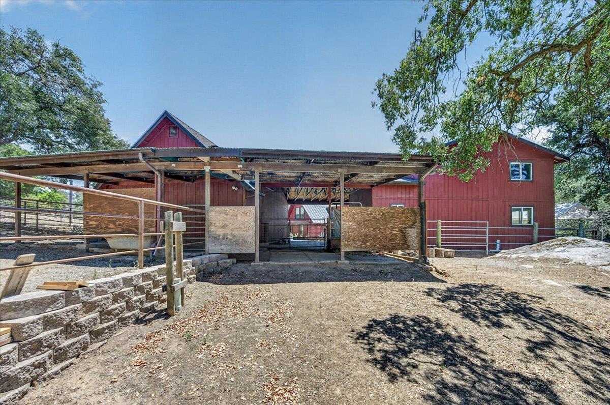45894 Farmstead Rd, Coarsegold, CA 93614