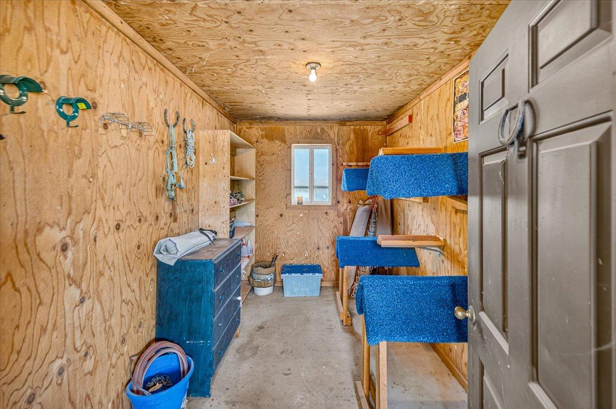 45894 Farmstead Rd, Coarsegold, CA 93614
