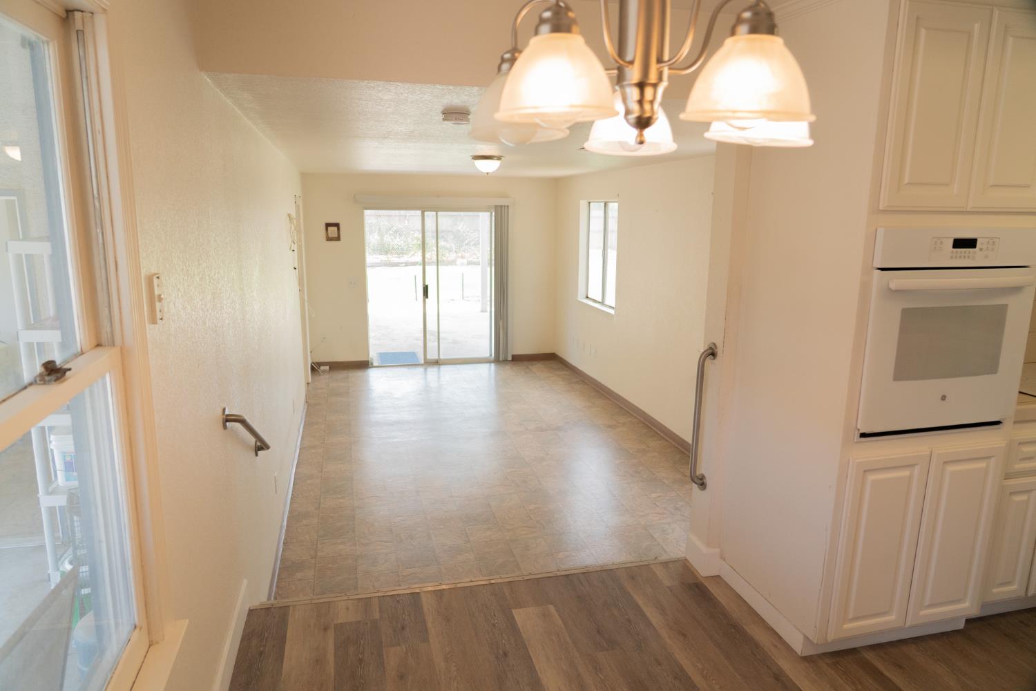 753 W Sample Ave, Fresno, CA 93704