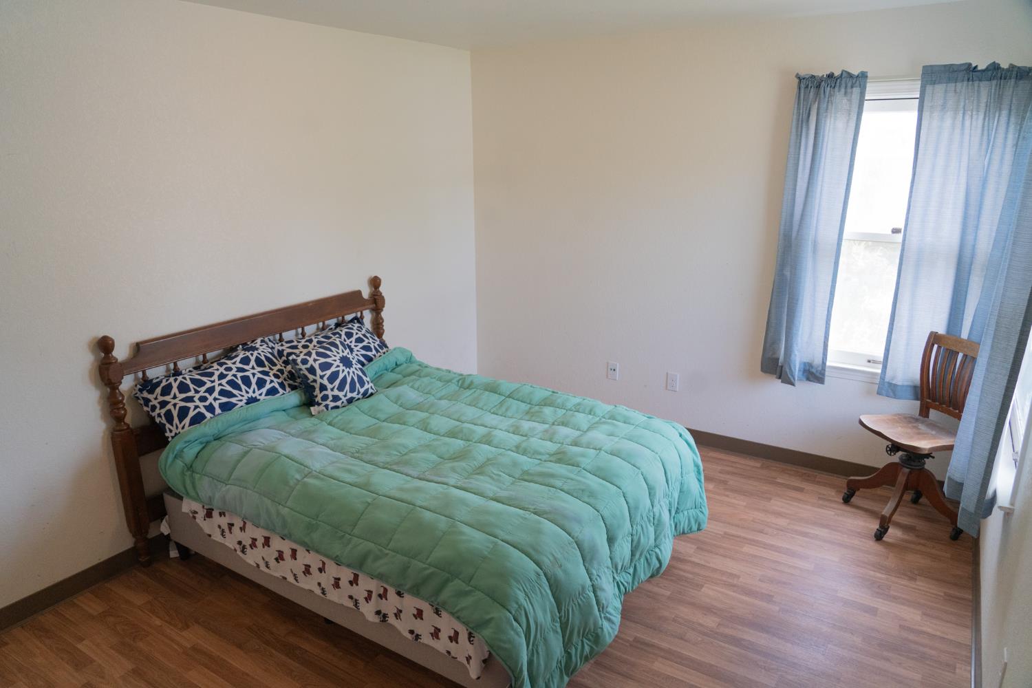 753 W Sample Ave, Fresno, CA 93704
