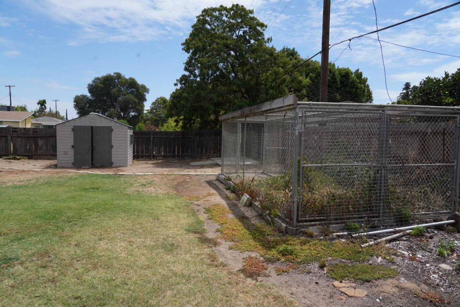 753 W Sample Ave, Fresno, CA 93704