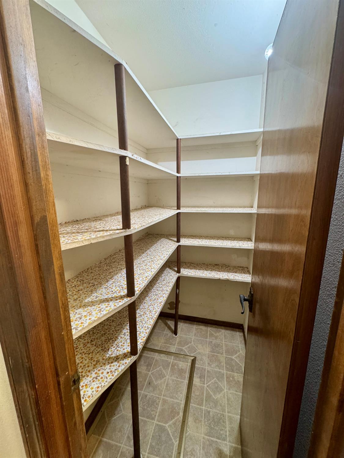 17617 W Belmont Ave, Kerman, CA 93630