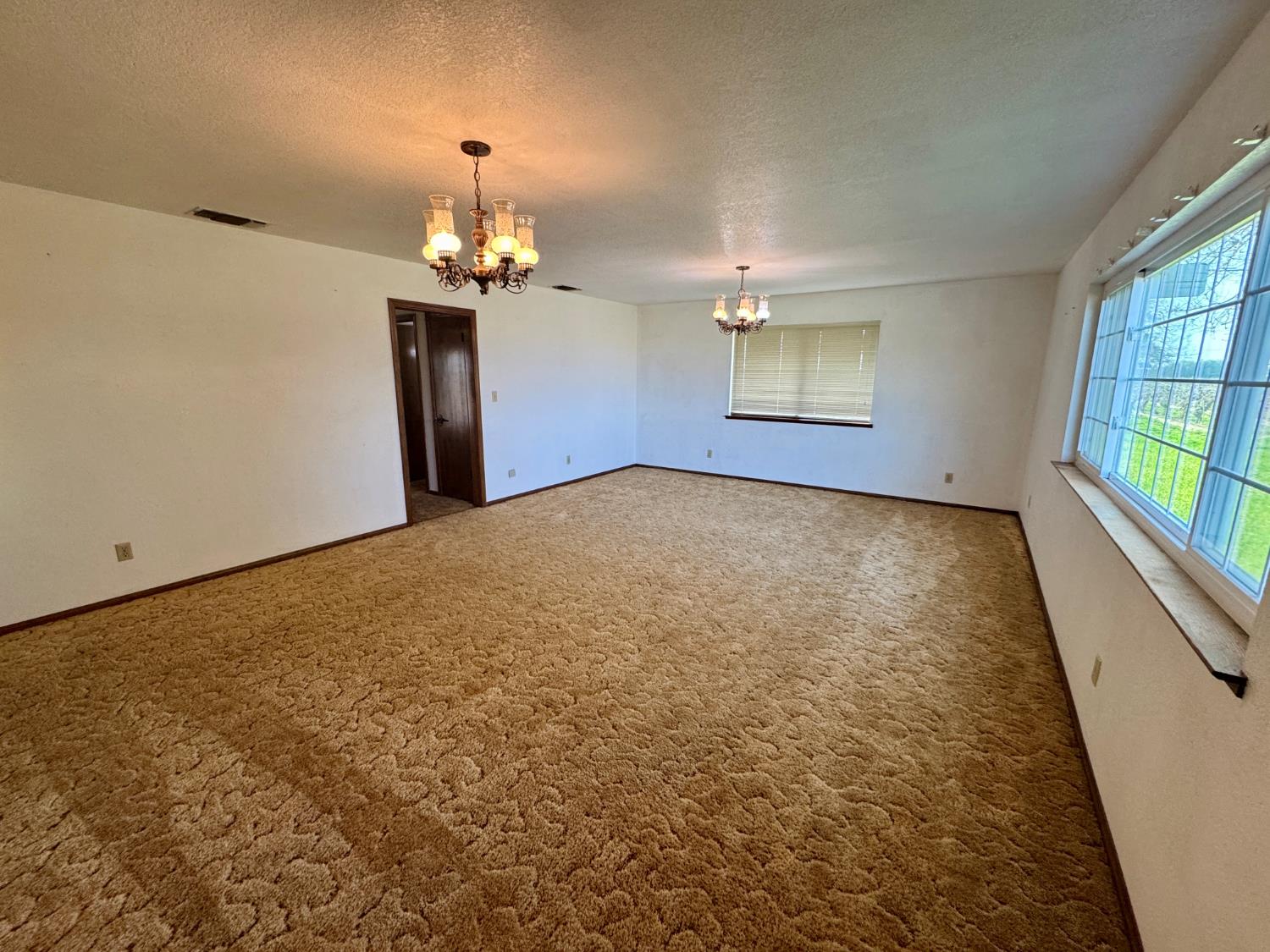 17617 W Belmont Ave, Kerman, CA 93630