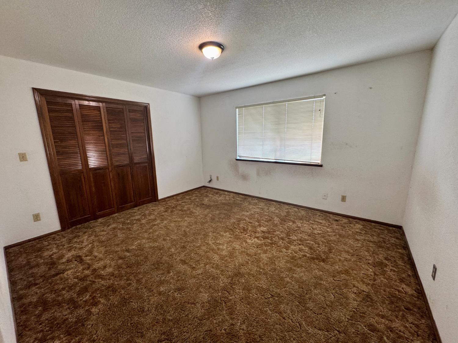 17617 W Belmont Ave, Kerman, CA 93630