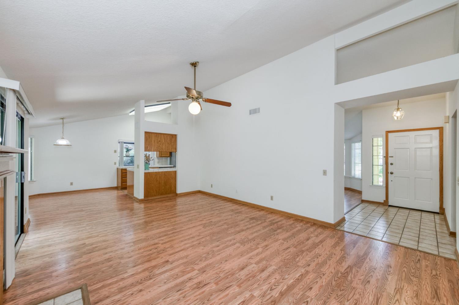4138 W Paul Ave, Fresno, CA 93722