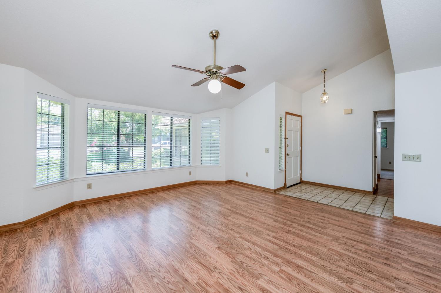 4138 W Paul Ave, Fresno, CA 93722