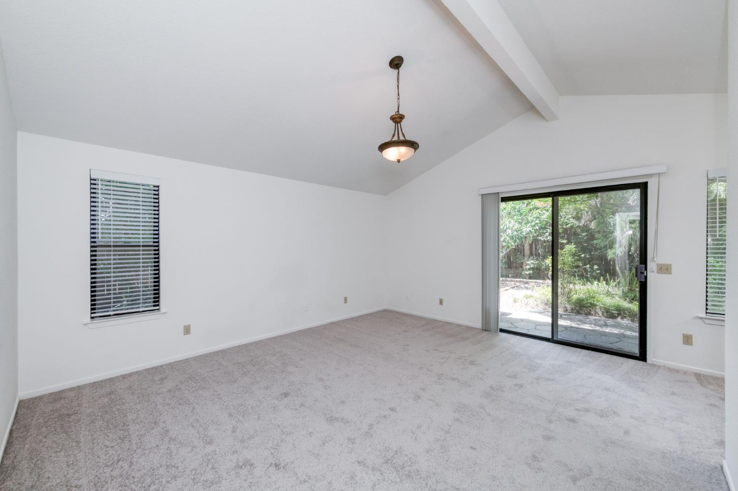 4138 W Paul Ave, Fresno, CA 93722