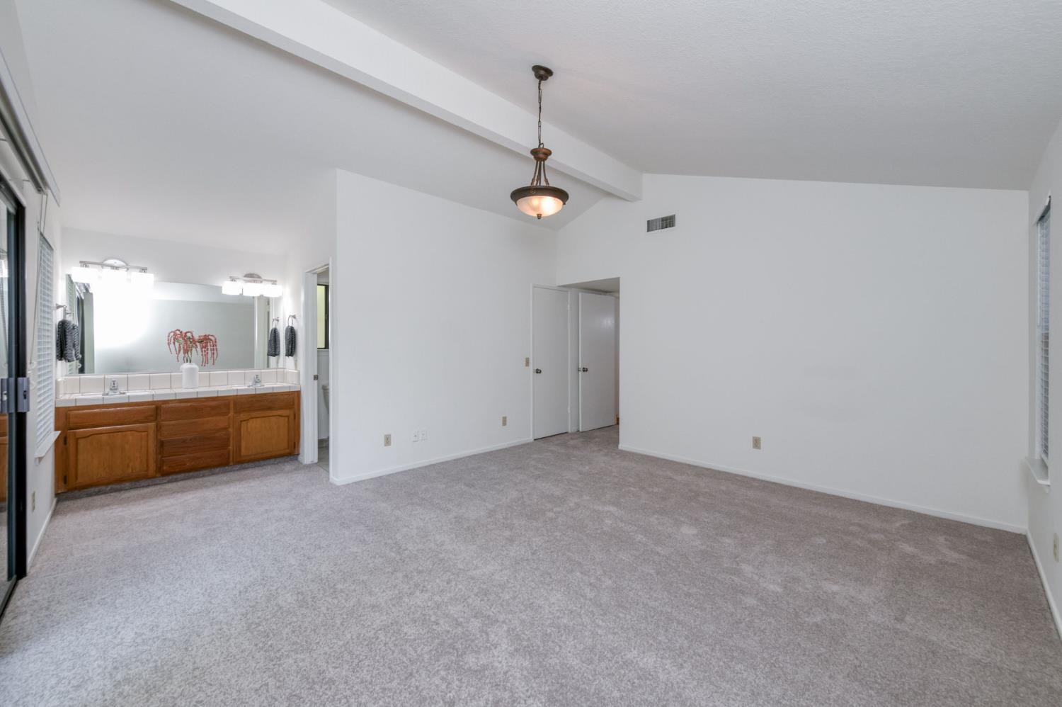 4138 W Paul Ave, Fresno, CA 93722