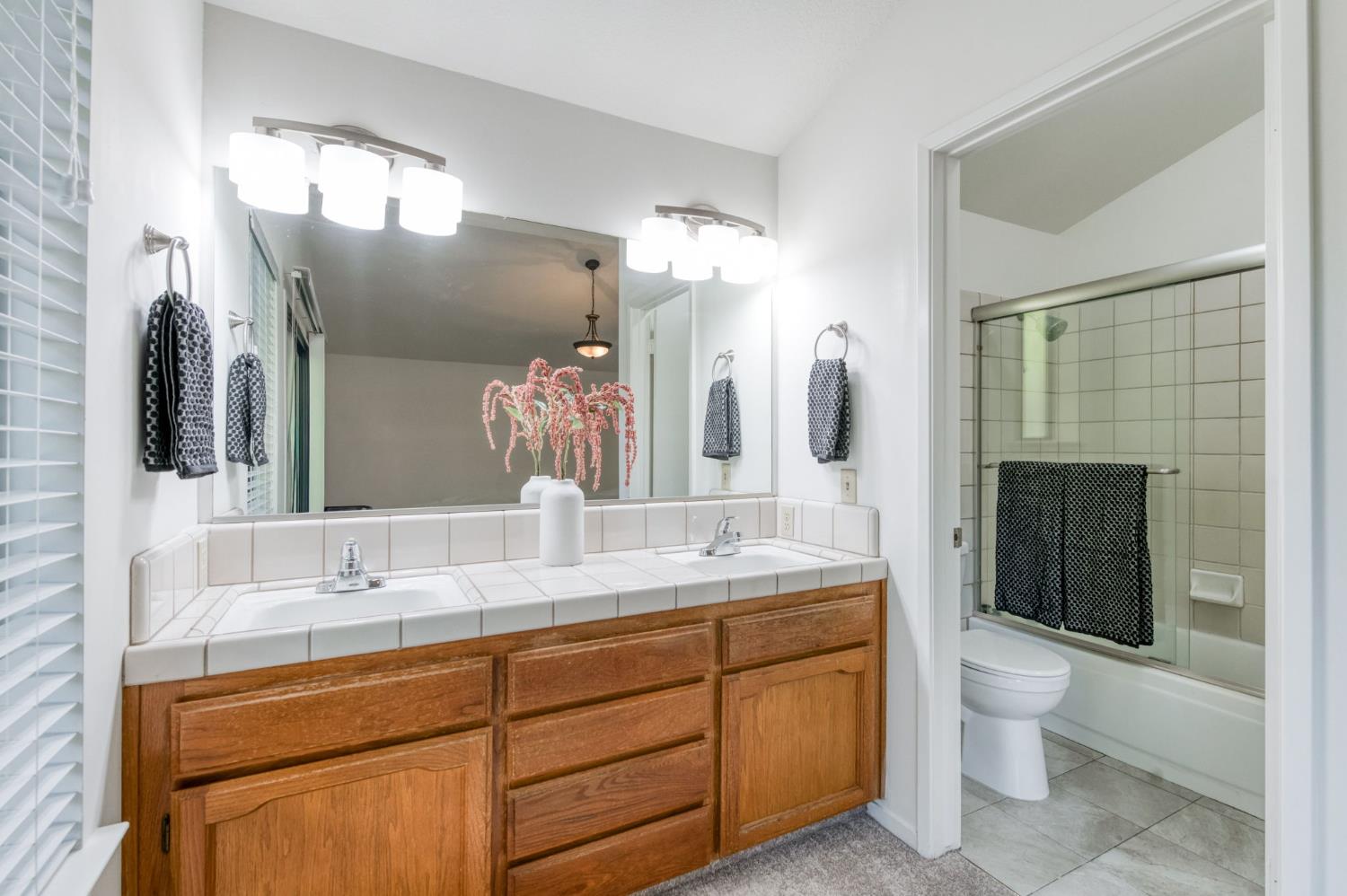 4138 W Paul Ave, Fresno, CA 93722