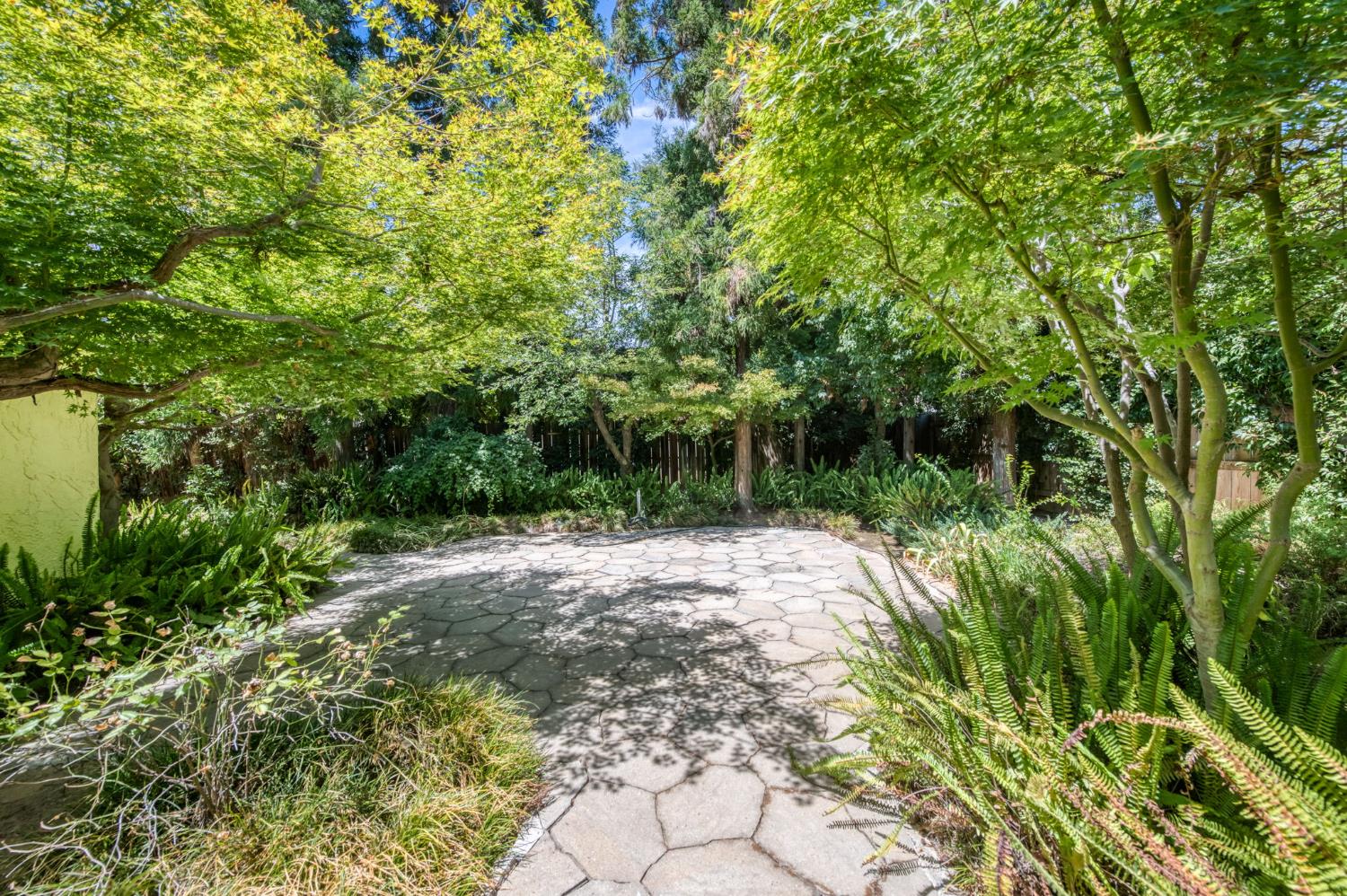 4138 W Paul Ave, Fresno, CA 93722