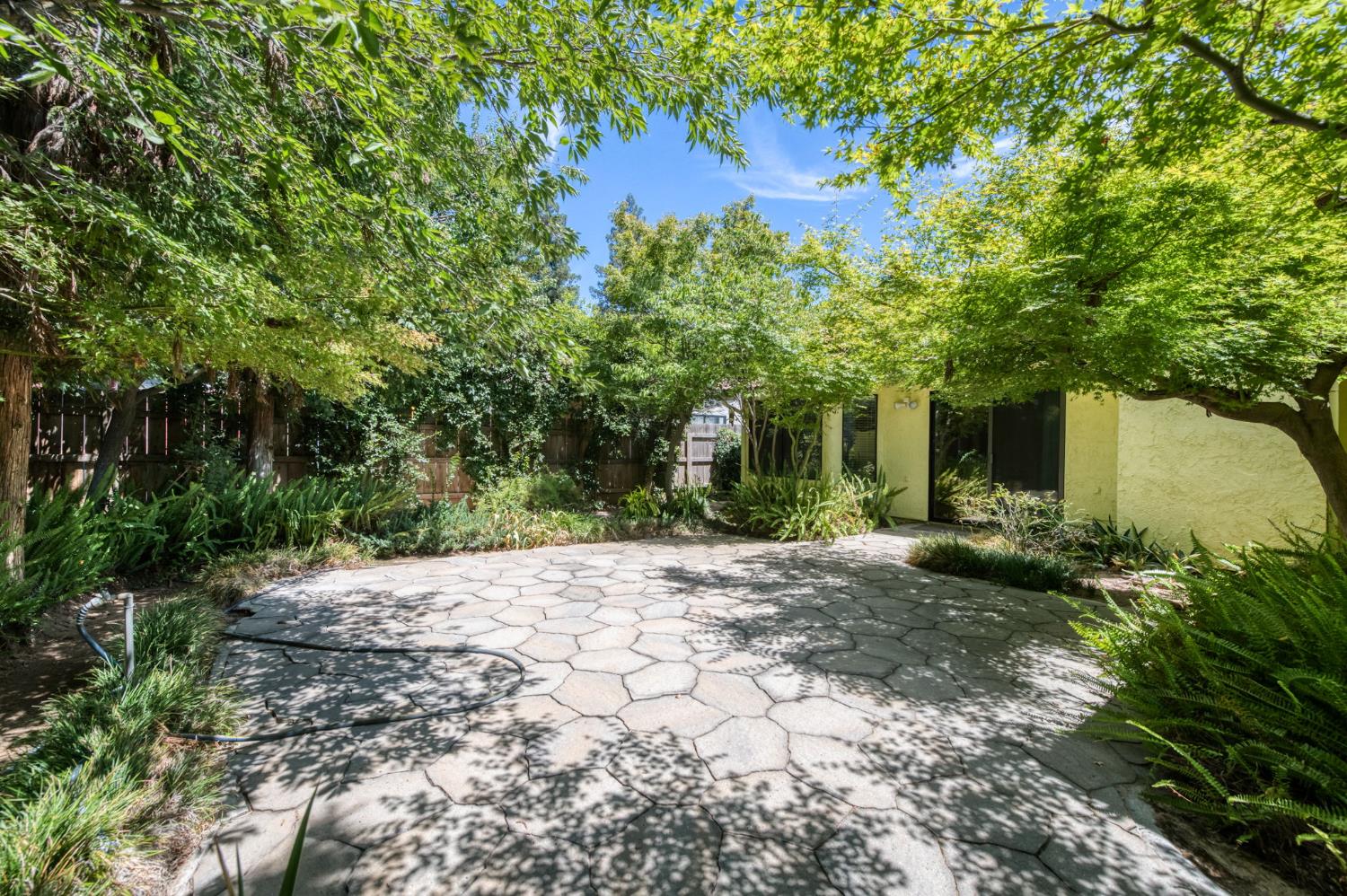 4138 W Paul Ave, Fresno, CA 93722