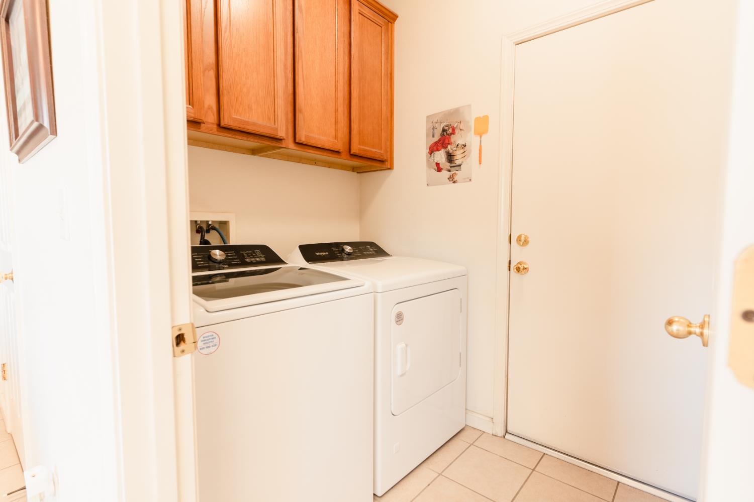 1323 Florence Ave, Dinuba, CA 93618