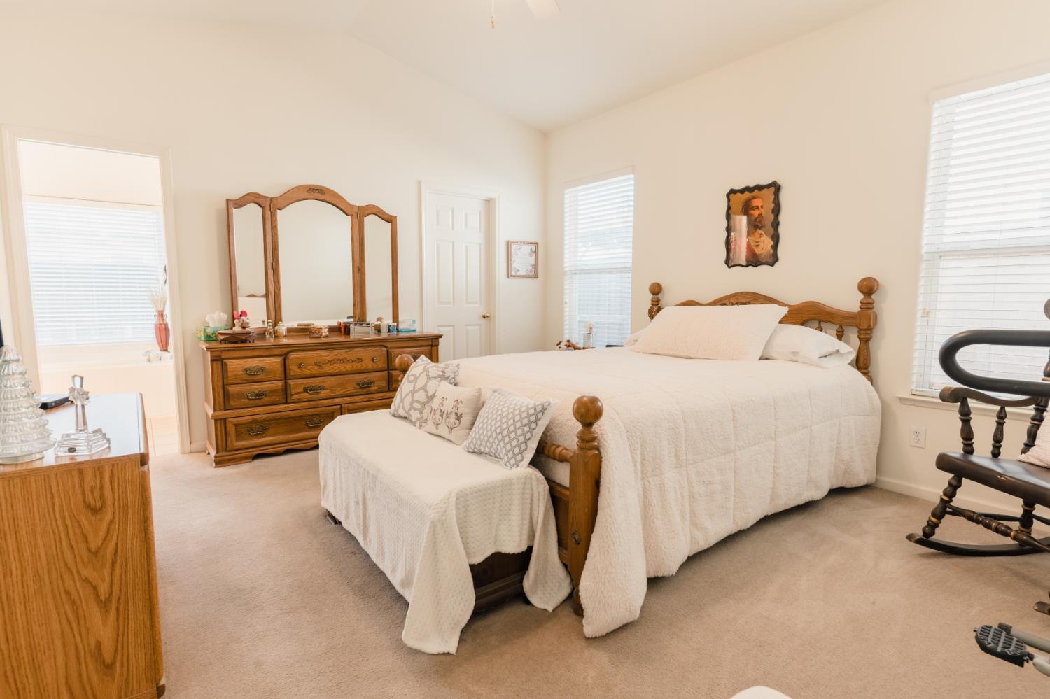 1323 Florence Ave, Dinuba, CA 93618