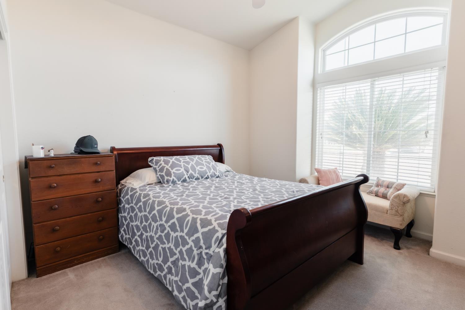1323 Florence Ave, Dinuba, CA 93618