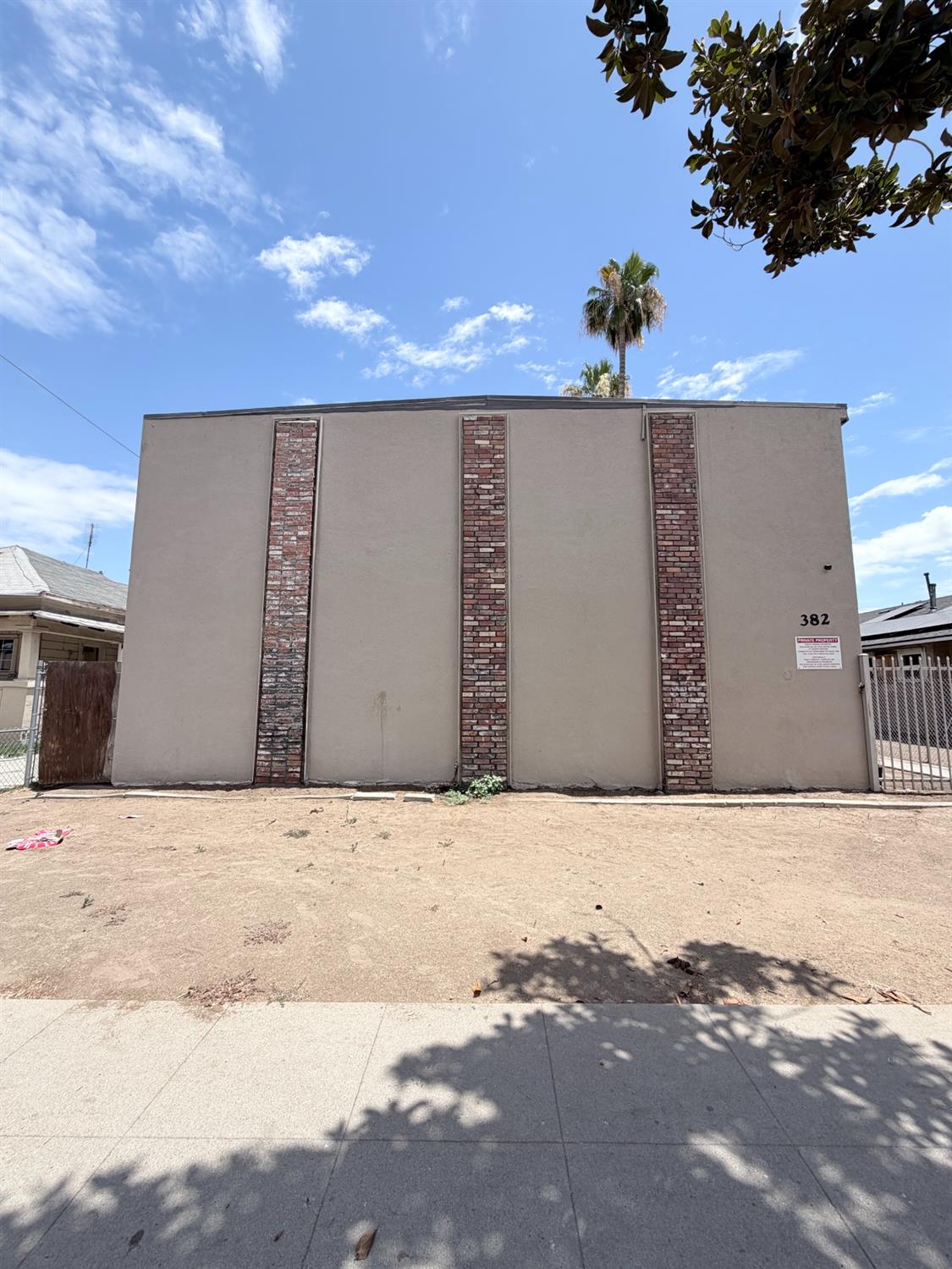 382 N Glenn Ave #A-E, Fresno, CA 93701