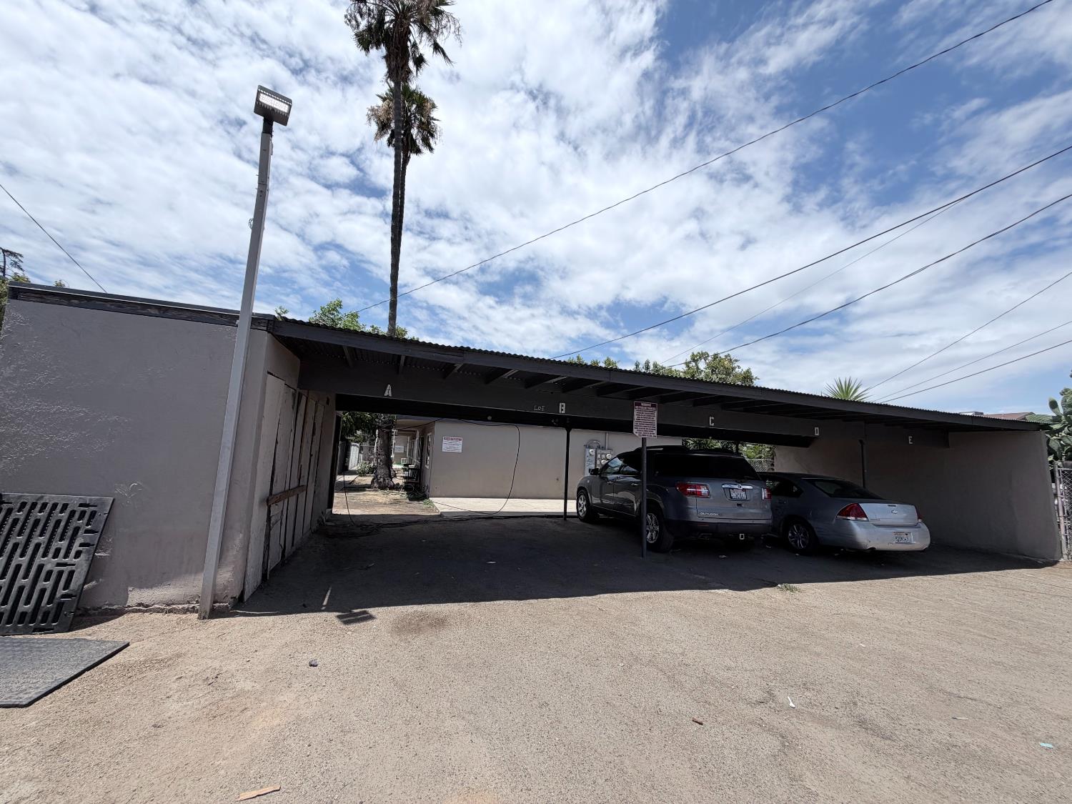 382 N Glenn Ave #A-E, Fresno, CA 93701