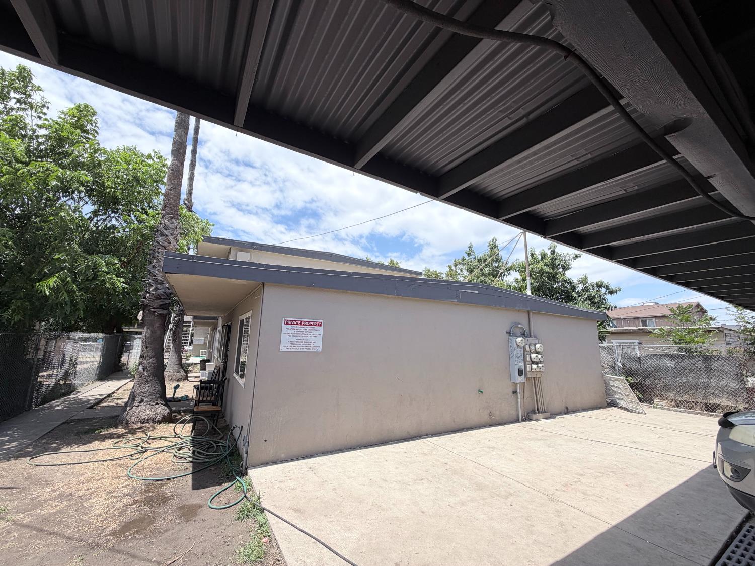 382 N Glenn Ave #A-E, Fresno, CA 93701
