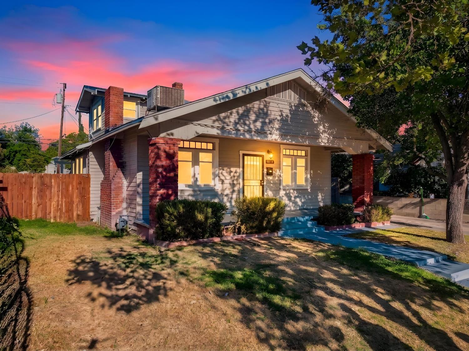 814 N Roosevelt Ave, Fresno, CA 93728