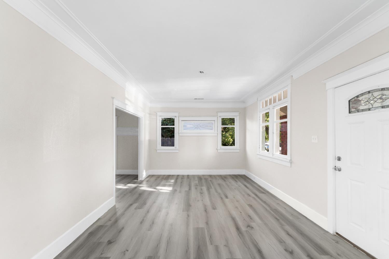 814 N Roosevelt Ave, Fresno, CA 93728