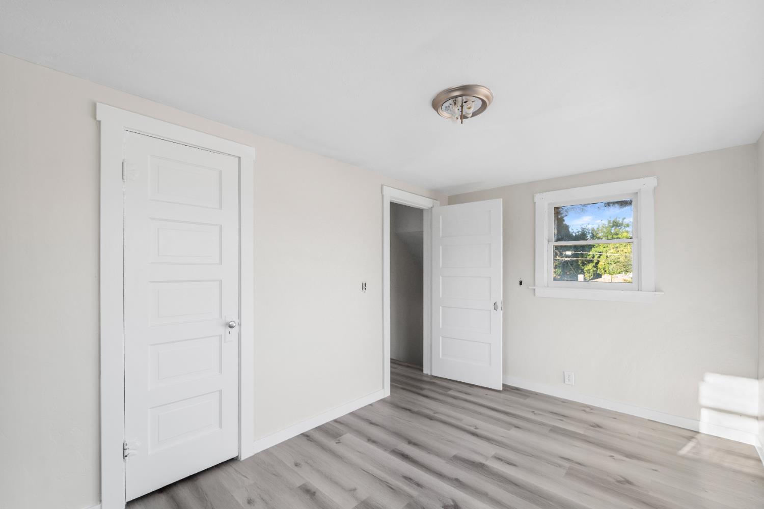 814 N Roosevelt Ave, Fresno, CA 93728