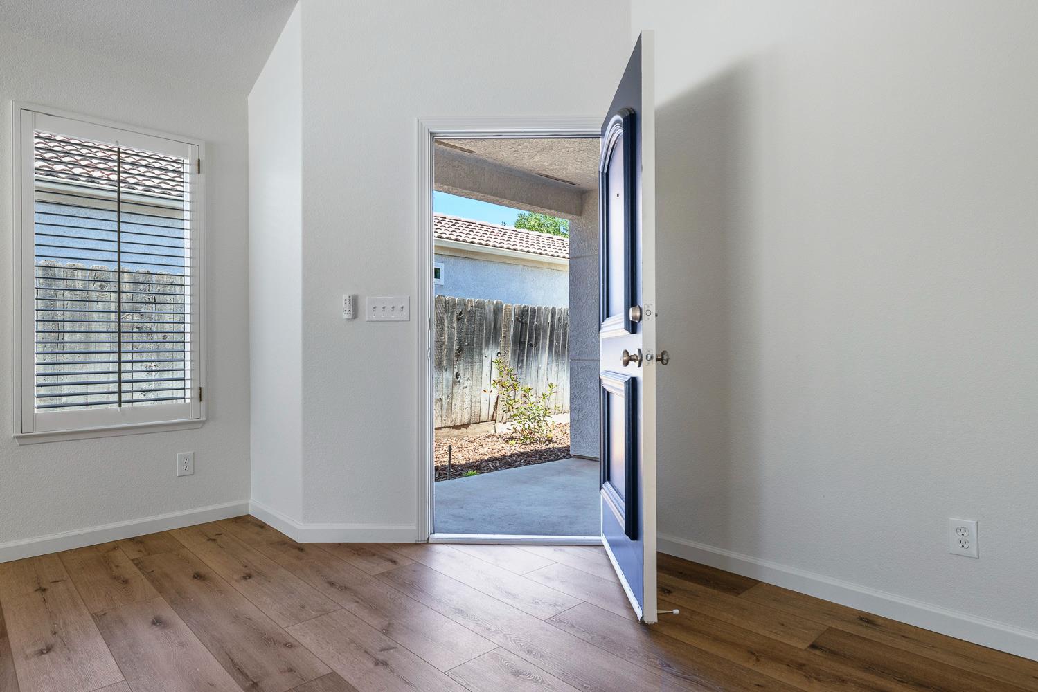 6337 N Rafael Ave, Fresno, CA 93711
