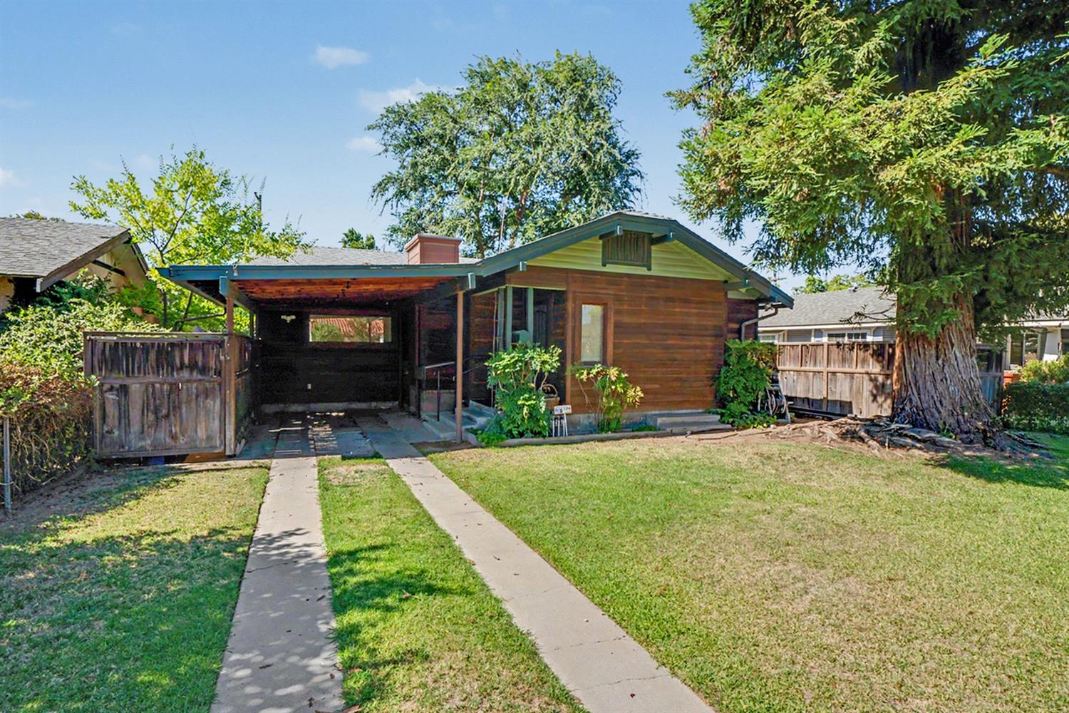 736 E Harvard Ave, Fresno, CA 93704