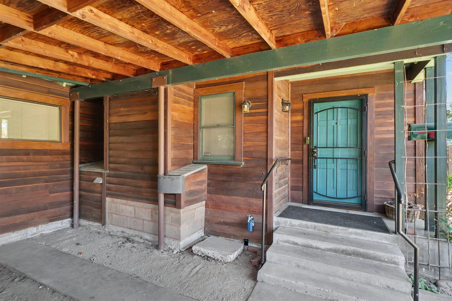 736 E Harvard Ave, Fresno, CA 93704