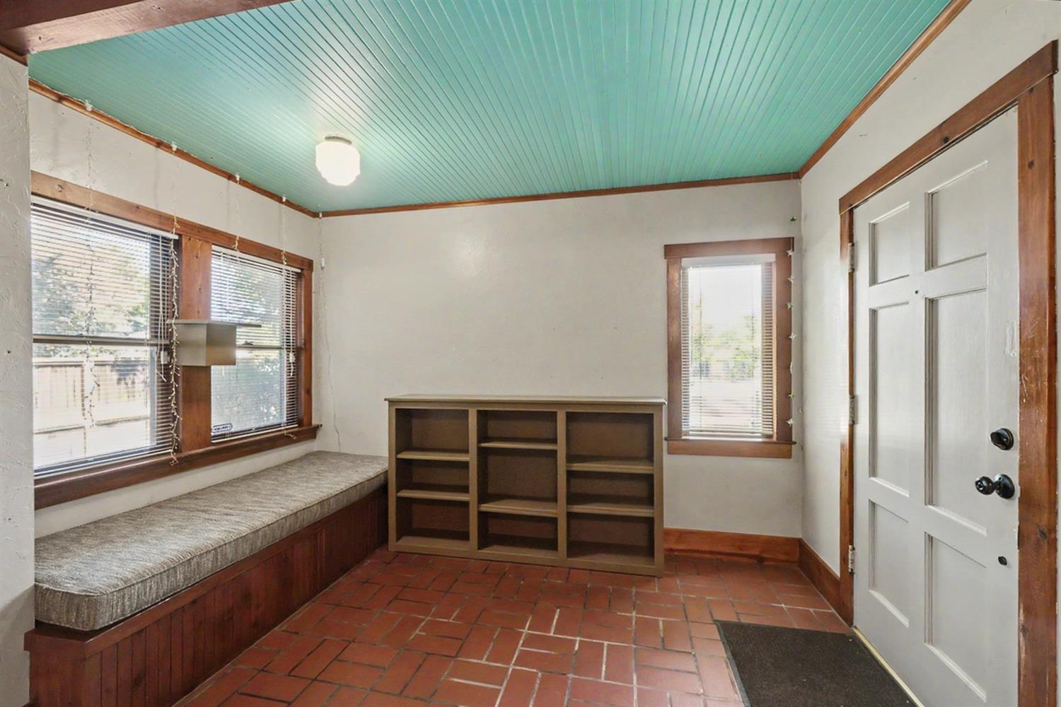 736 E Harvard Ave, Fresno, CA 93704