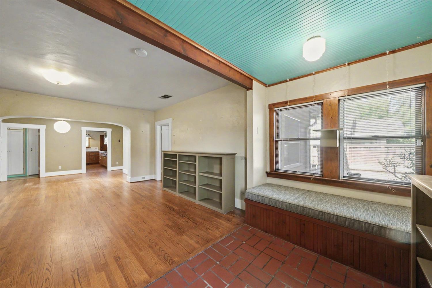 736 E Harvard Ave, Fresno, CA 93704