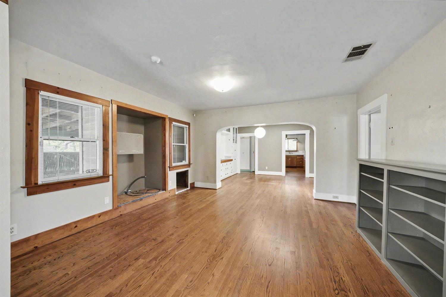 736 E Harvard Ave, Fresno, CA 93704