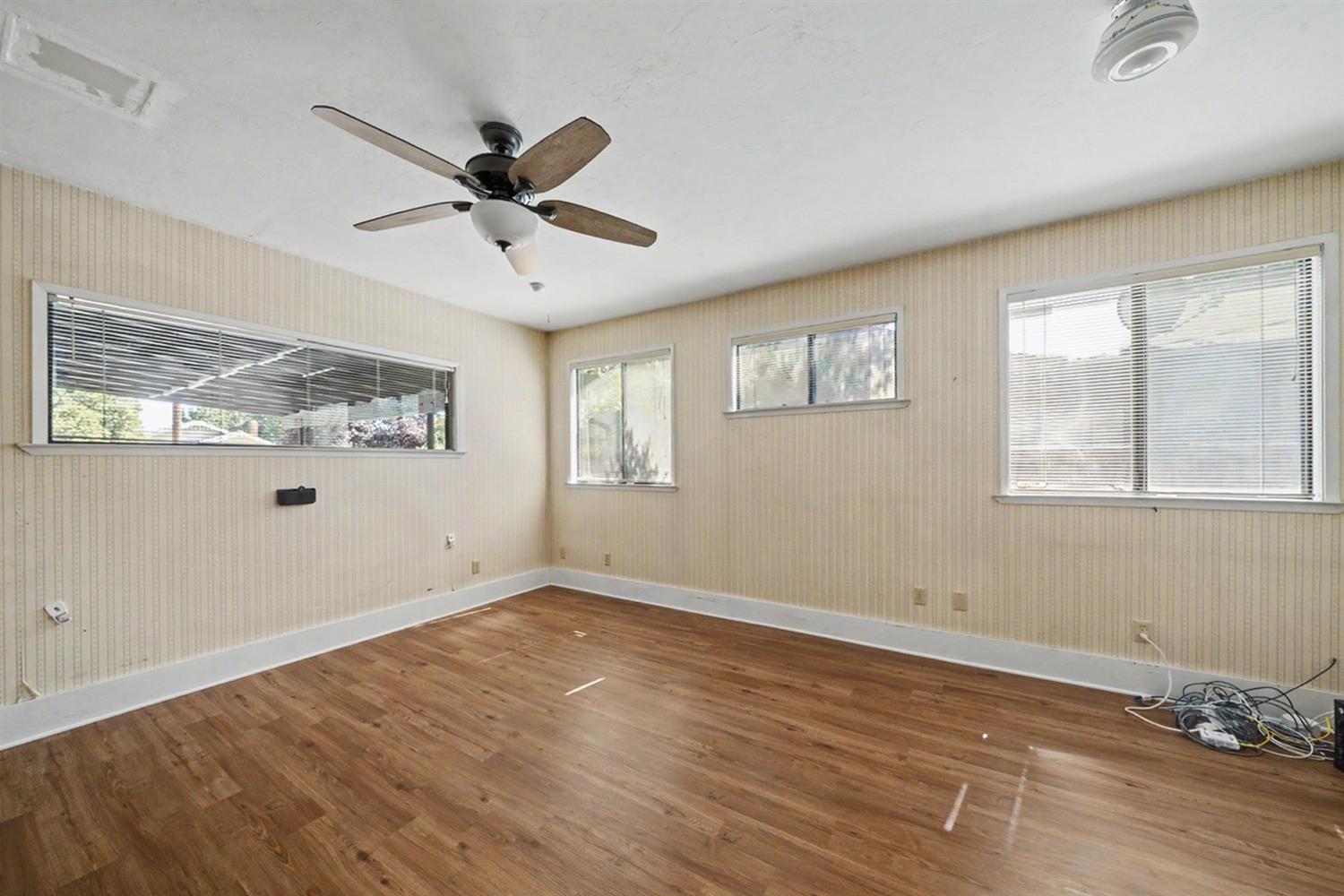 736 E Harvard Ave, Fresno, CA 93704