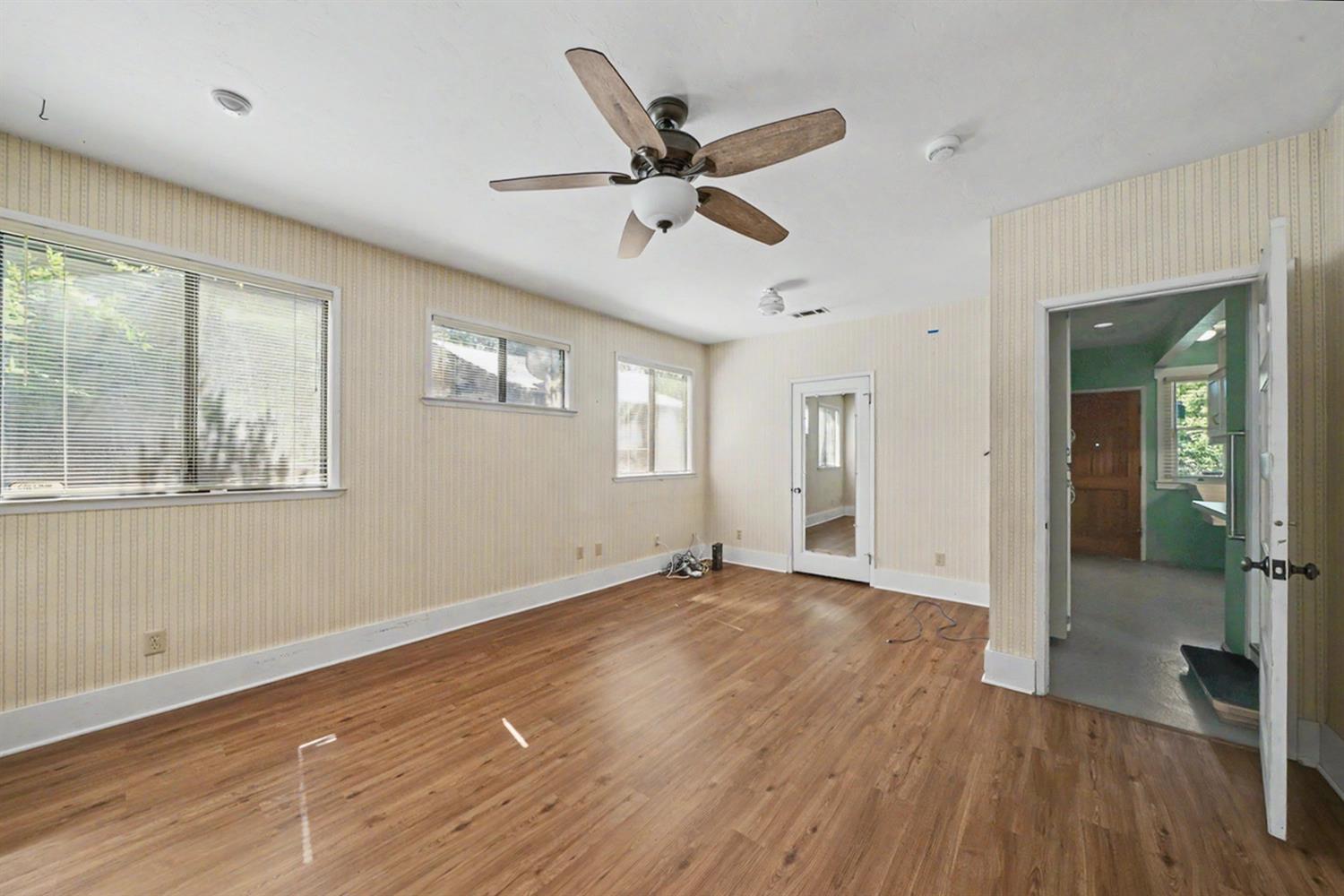 736 E Harvard Ave, Fresno, CA 93704