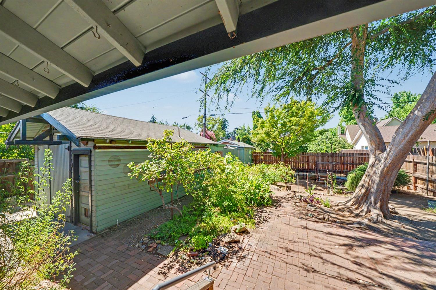 736 E Harvard Ave, Fresno, CA 93704