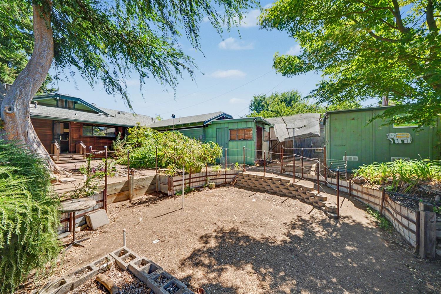 736 E Harvard Ave, Fresno, CA 93704
