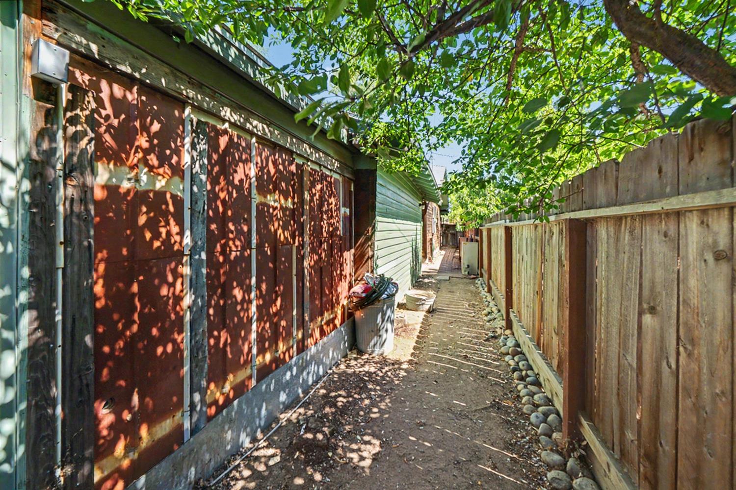 736 E Harvard Ave, Fresno, CA 93704