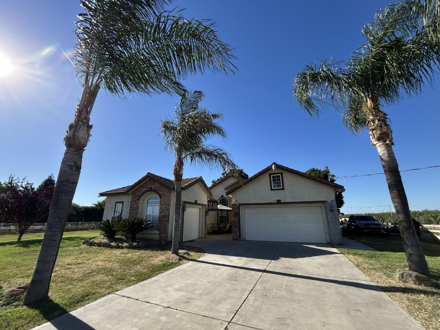 4102 E North Ave, Fresno, CA 93725