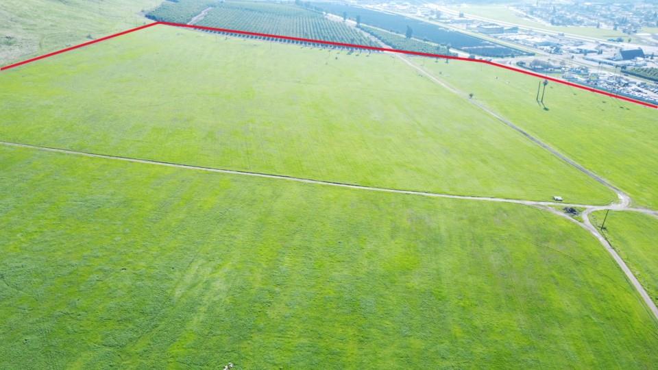 17654 N Main St, Porterville, CA 93257
