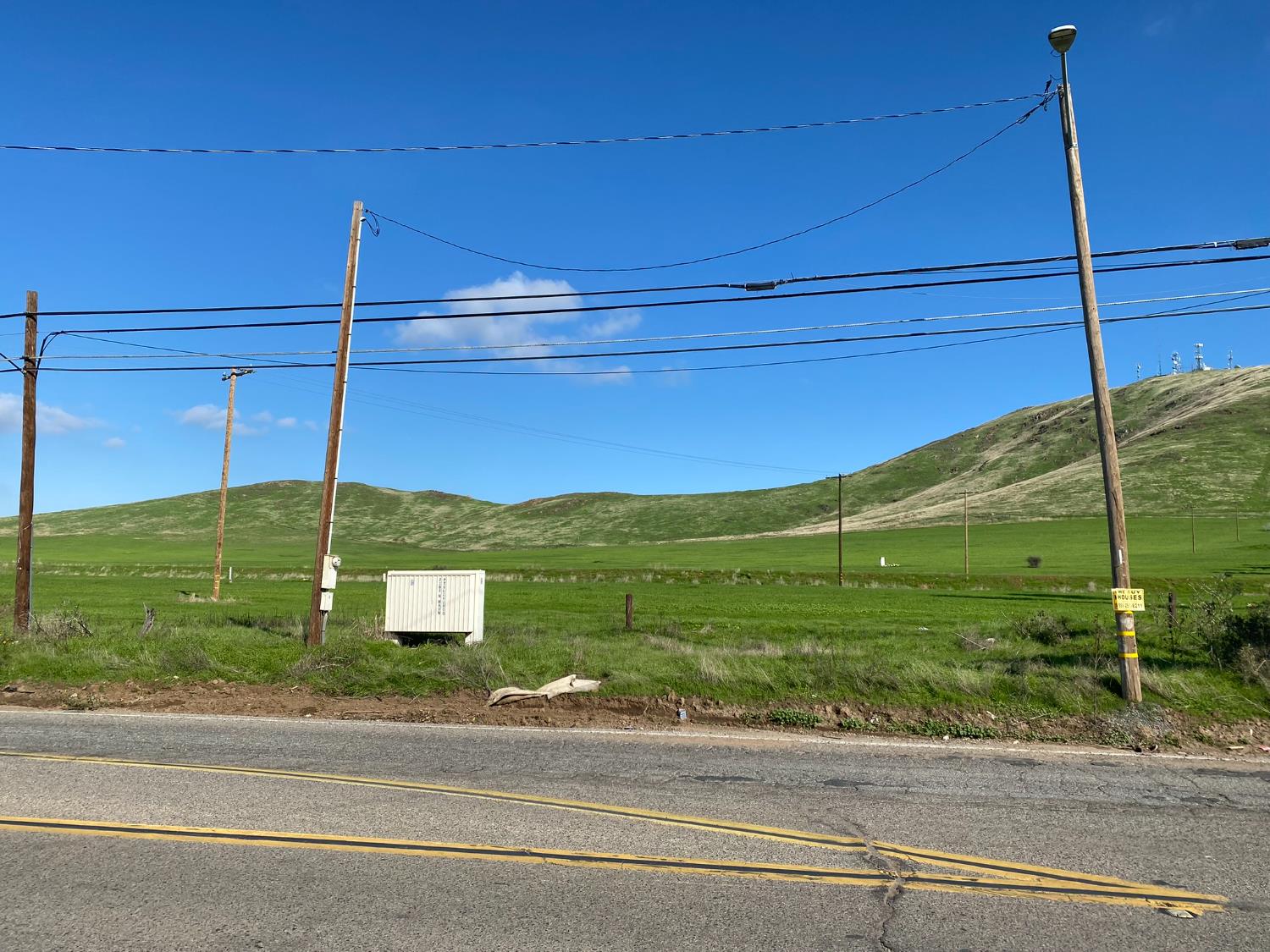 17654 N Main St, Porterville, CA 93257
