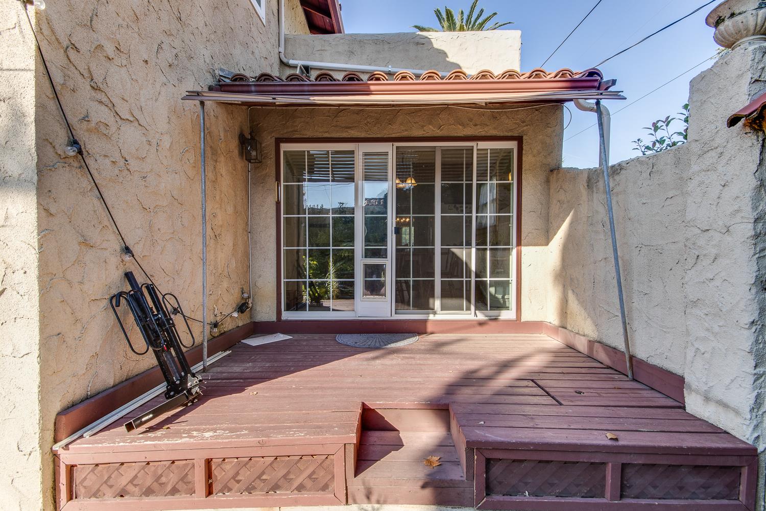 1064 N Poplar Ave, Fresno, CA 93728