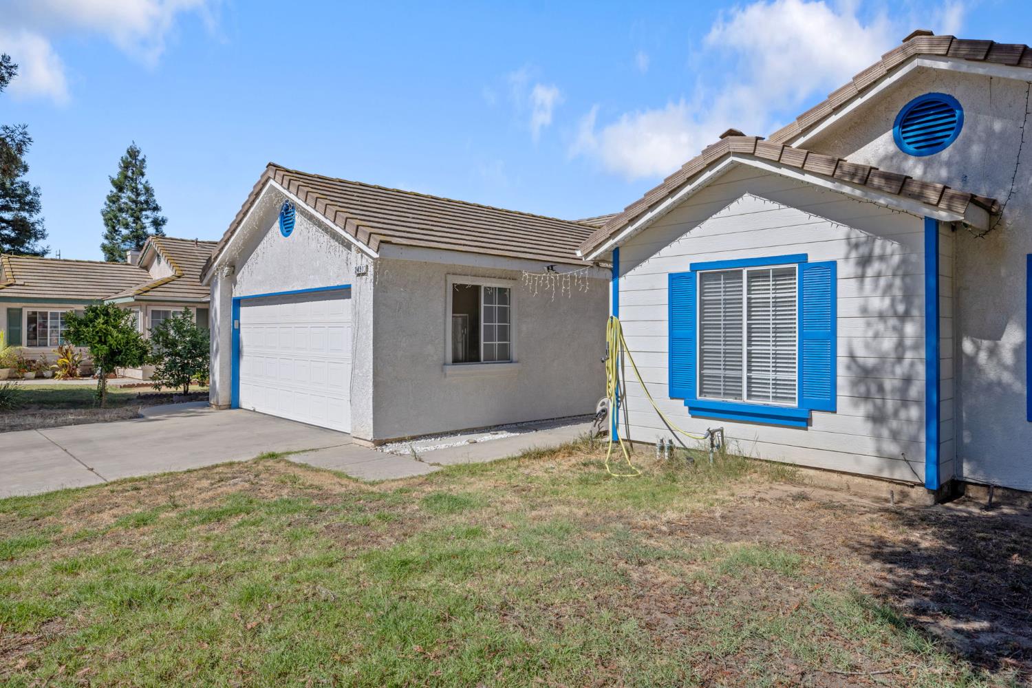 2451 N EL Capitan Ave, Fresno, CA 93722