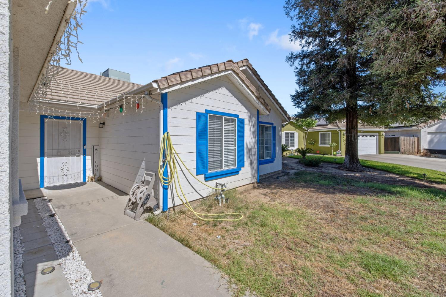 2451 N EL Capitan Ave, Fresno, CA 93722