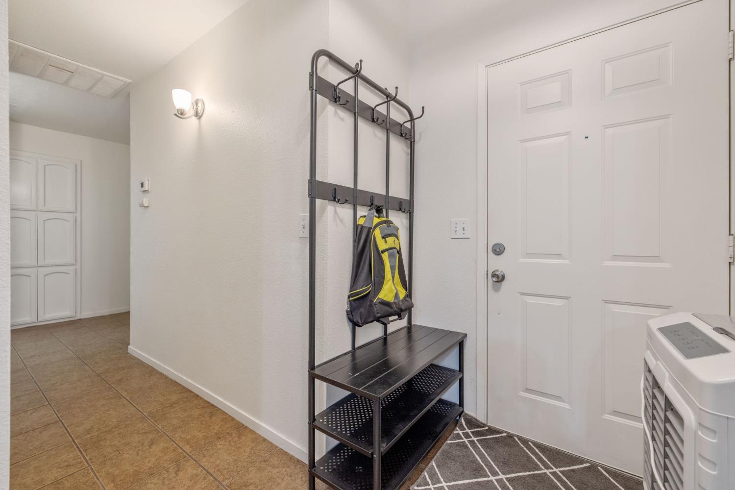 2451 N EL Capitan Ave, Fresno, CA 93722