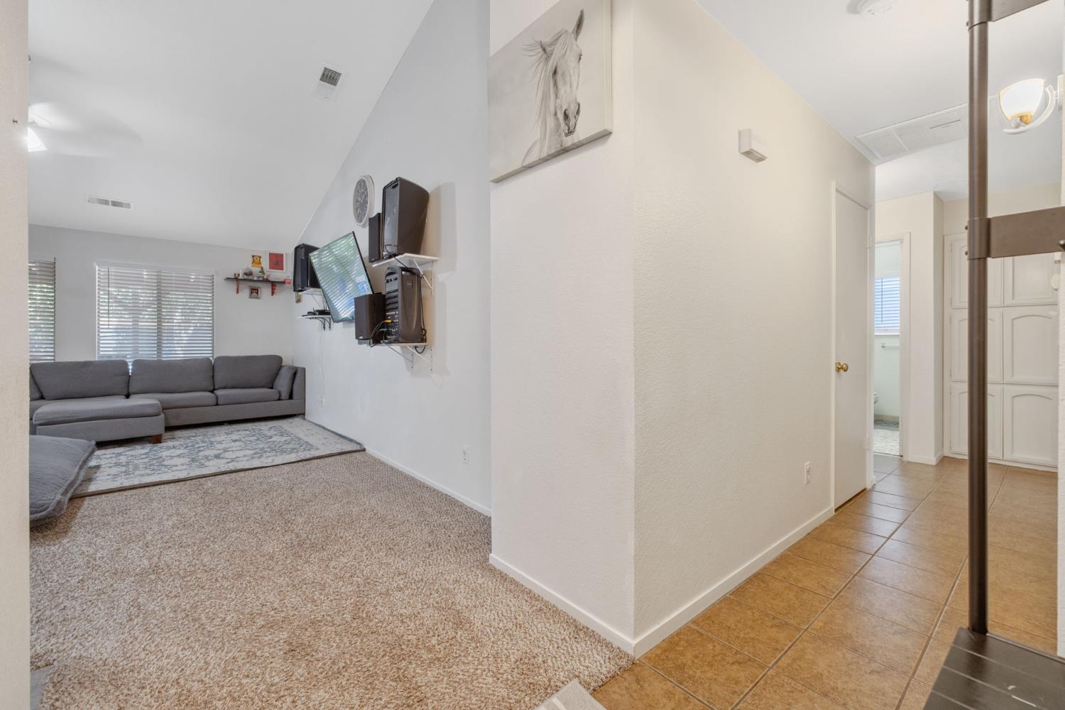 2451 N EL Capitan Ave, Fresno, CA 93722