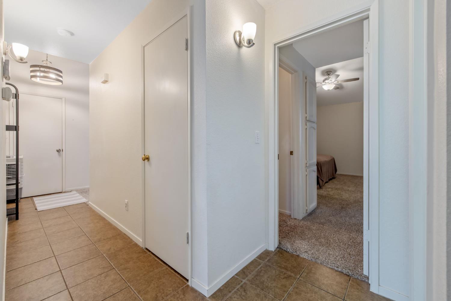 2451 N EL Capitan Ave, Fresno, CA 93722